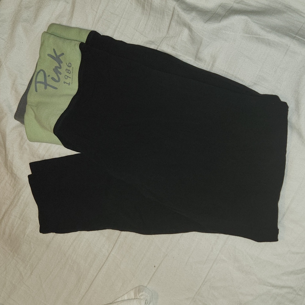 Pink yoga skinny crop